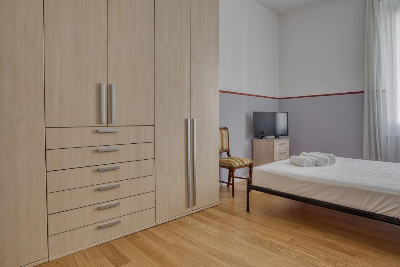 Appartement Joivy Lovely Apt, Easy Access To Centre à Milan Extérieur photo